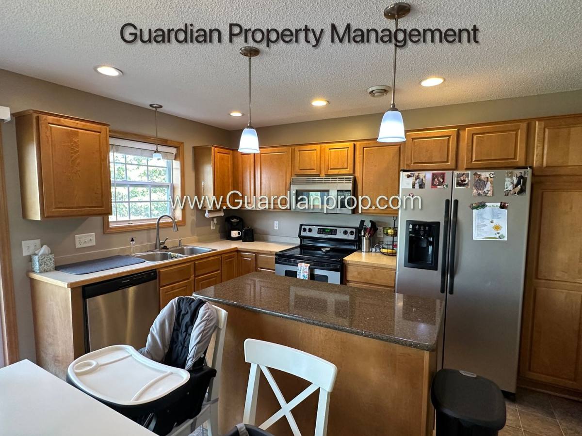Townhouse for rent at 7990 210th St W, Lakeville, MN 55044