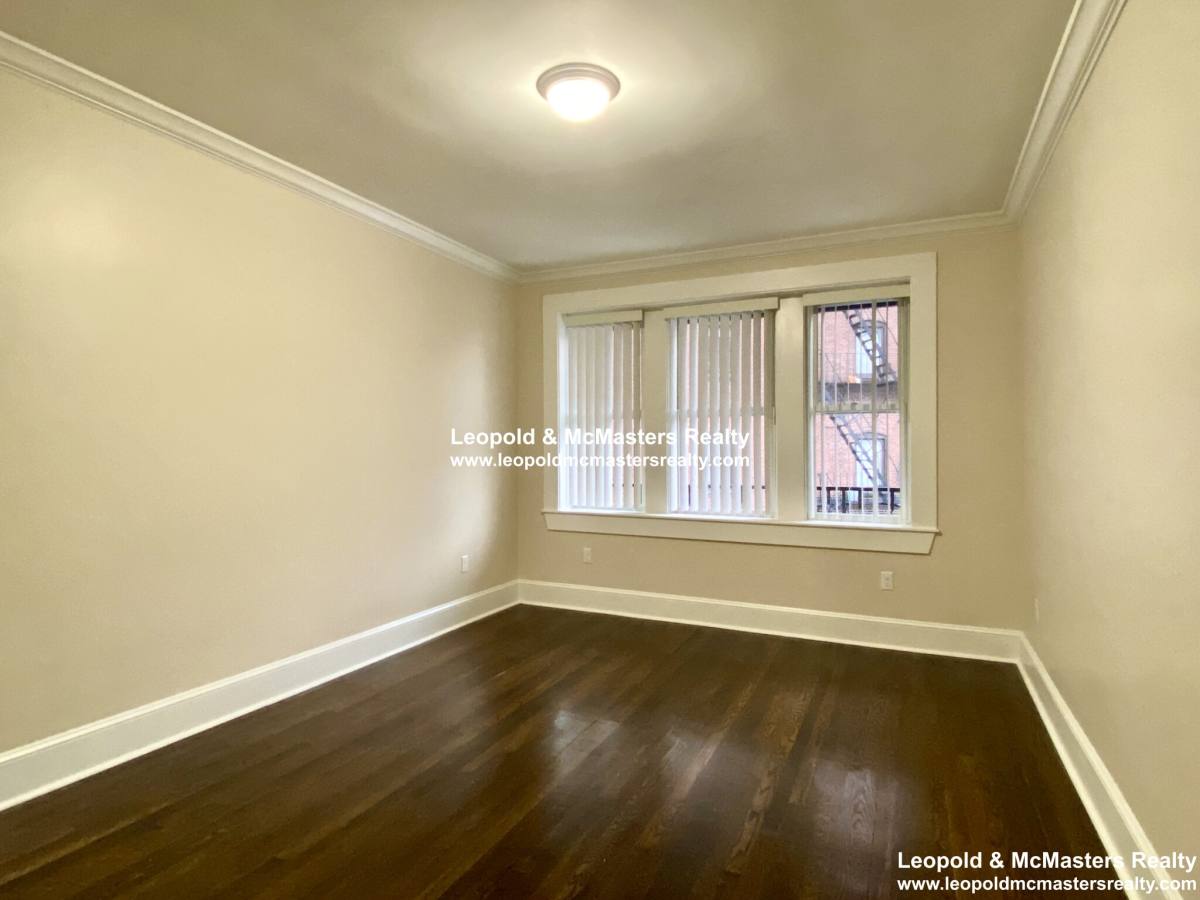 Apartment for rent at 12 Short St #6, Brookline, MA 02446