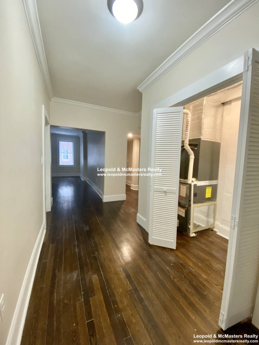 Apartment for rent at 12 Short St #6, Brookline, MA 02446