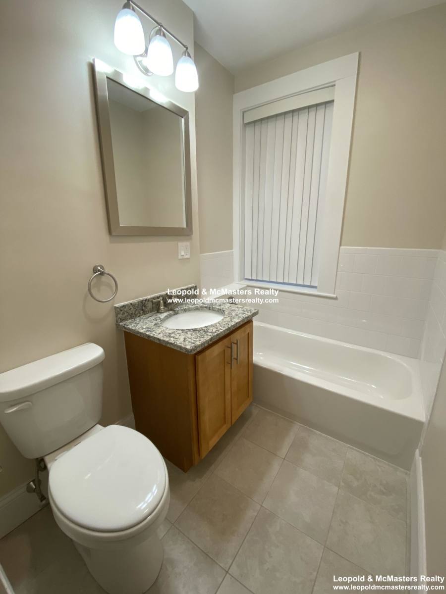 Apartment for rent at 12 Short St #6, Brookline, MA 02446