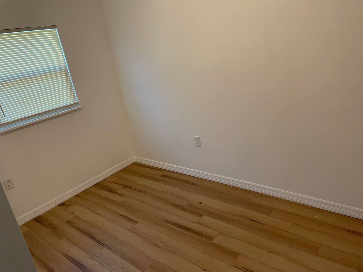 Apartment for rent at 1018 6th St W #B, Bradenton, FL 34205