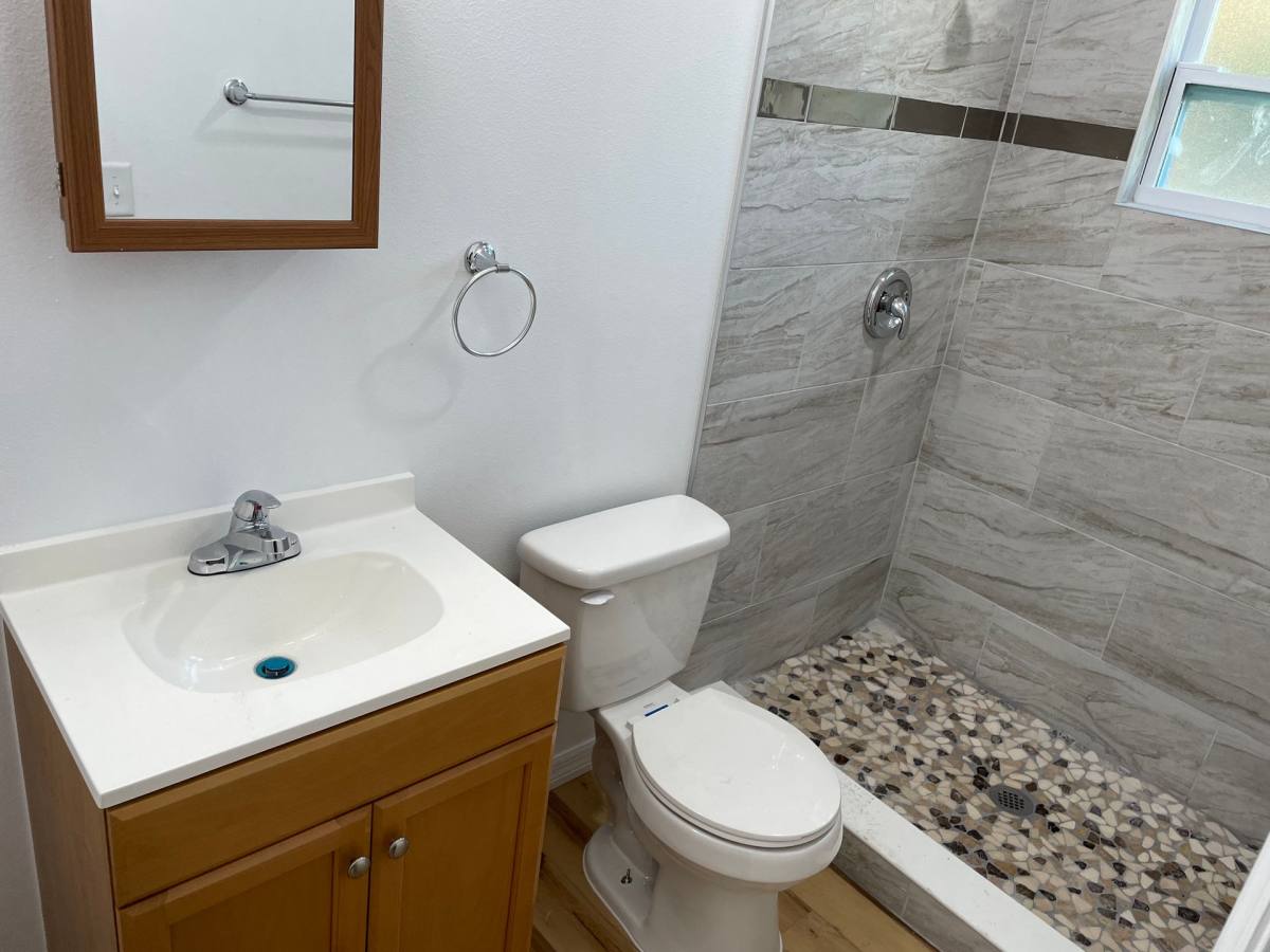 Apartment for rent at 1018 6th St W #B, Bradenton, FL 34205
