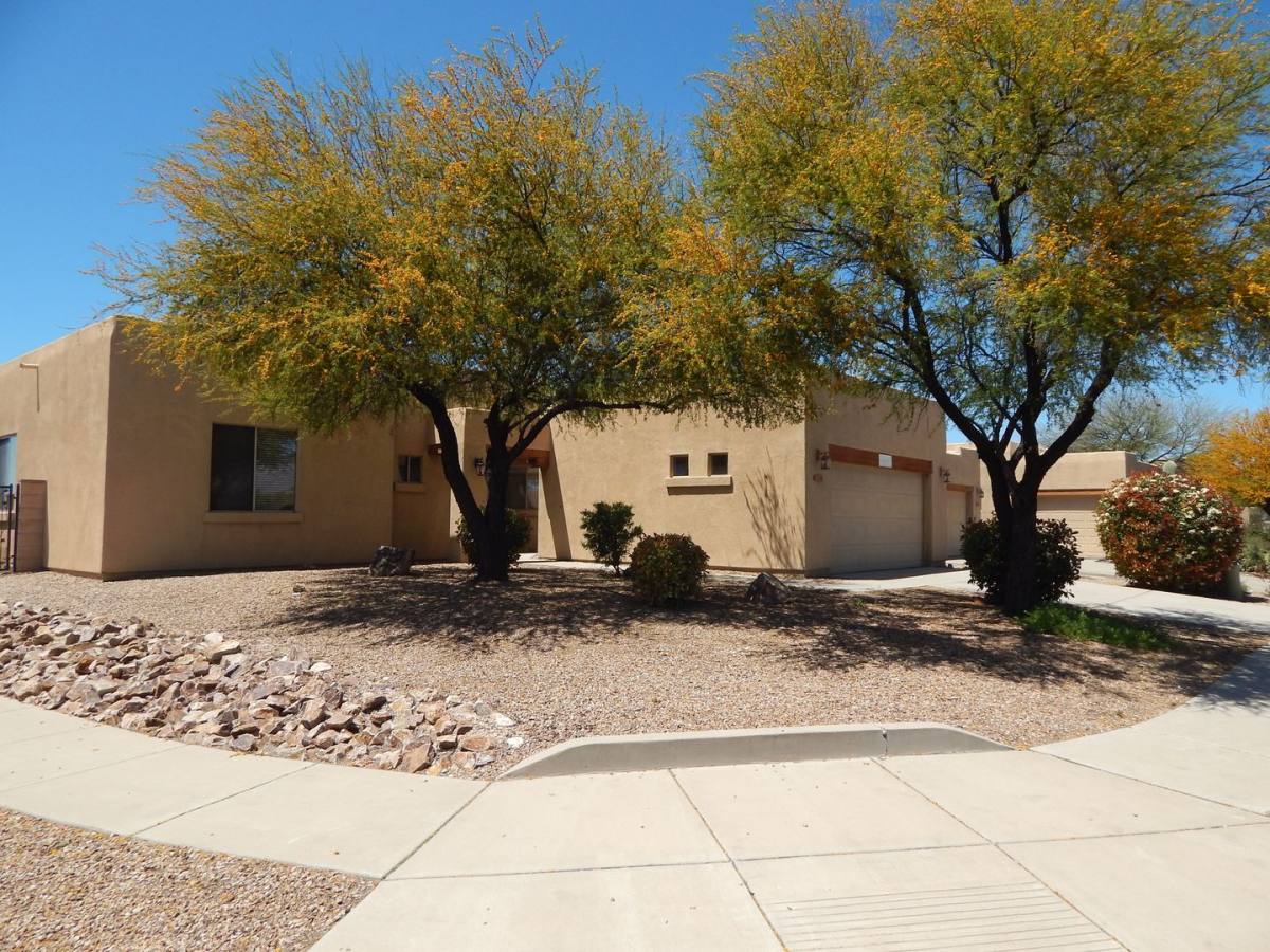 House for rent at 13798 E Fiery Dawn Dr, Vail, AZ 85641