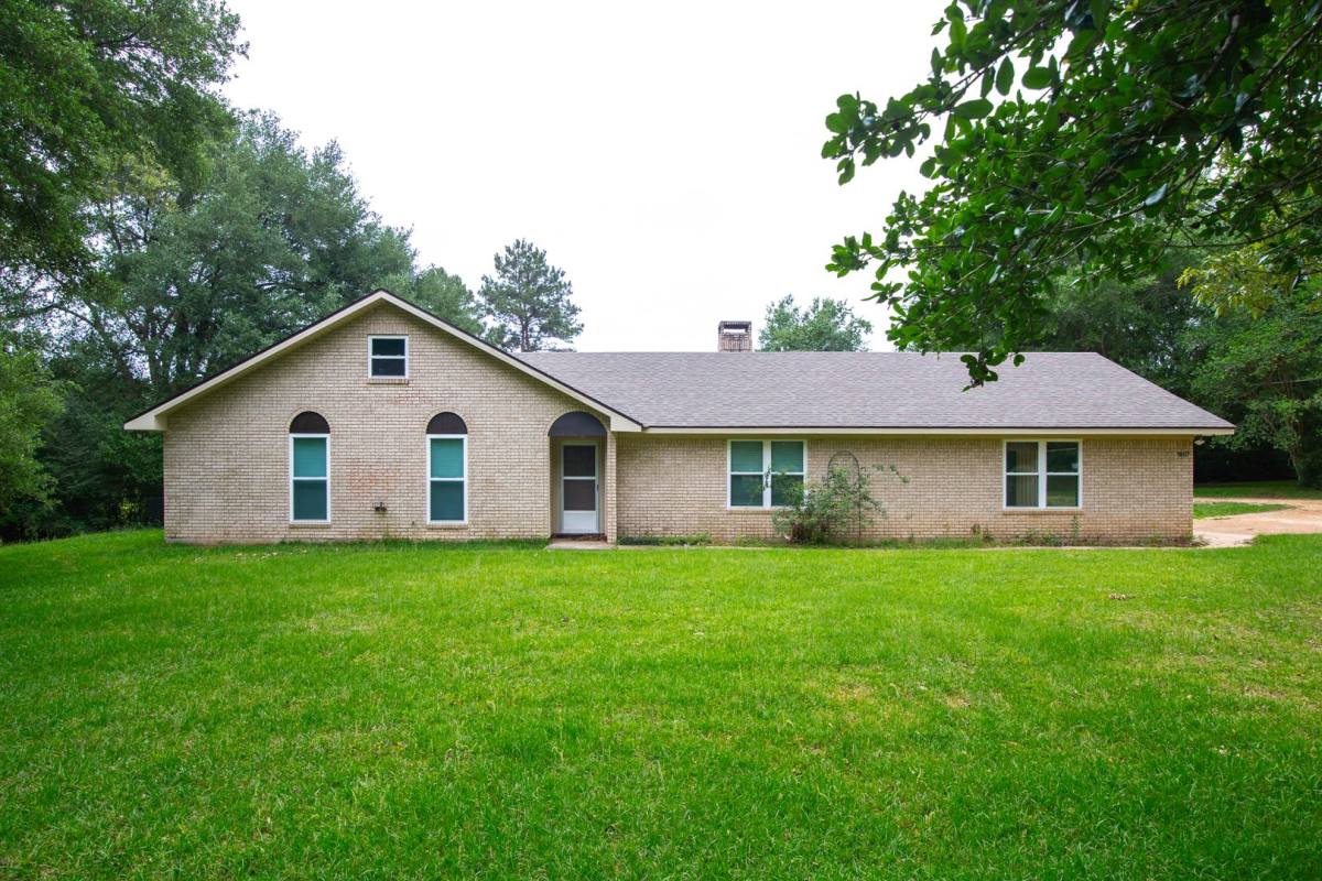House for rent at 10117 La, Boyce, LA 71409