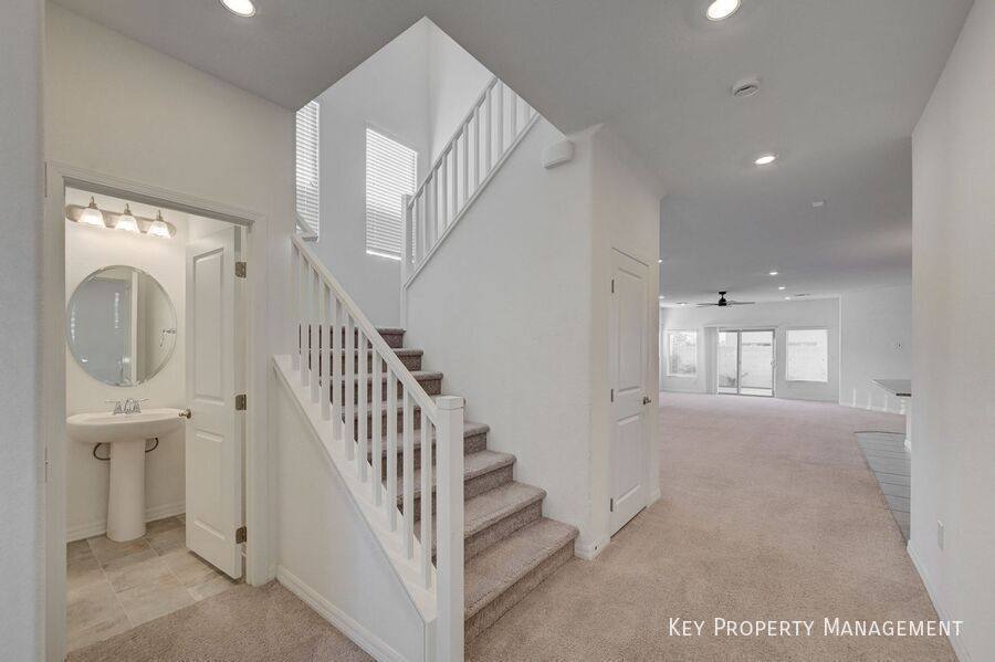 House for rent at 624 Stone Hammer Ave, Las Vegas, NV 89183