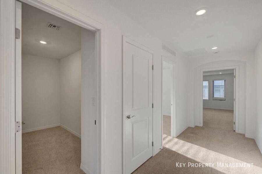 House for rent at 624 Stone Hammer Ave, Las Vegas, NV 89183