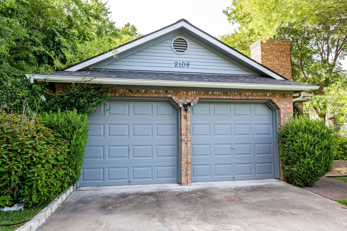 House for rent at 2109 Castle View Dr, Austin, TX 78728