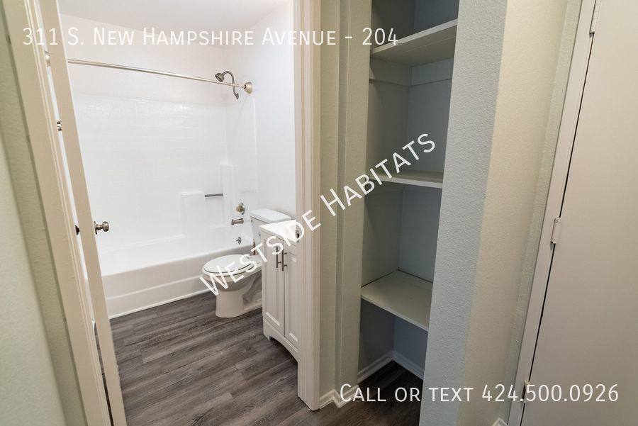 Apartment for rent at 311 S New Hampshire Ave #204, Los Angeles, CA 90020