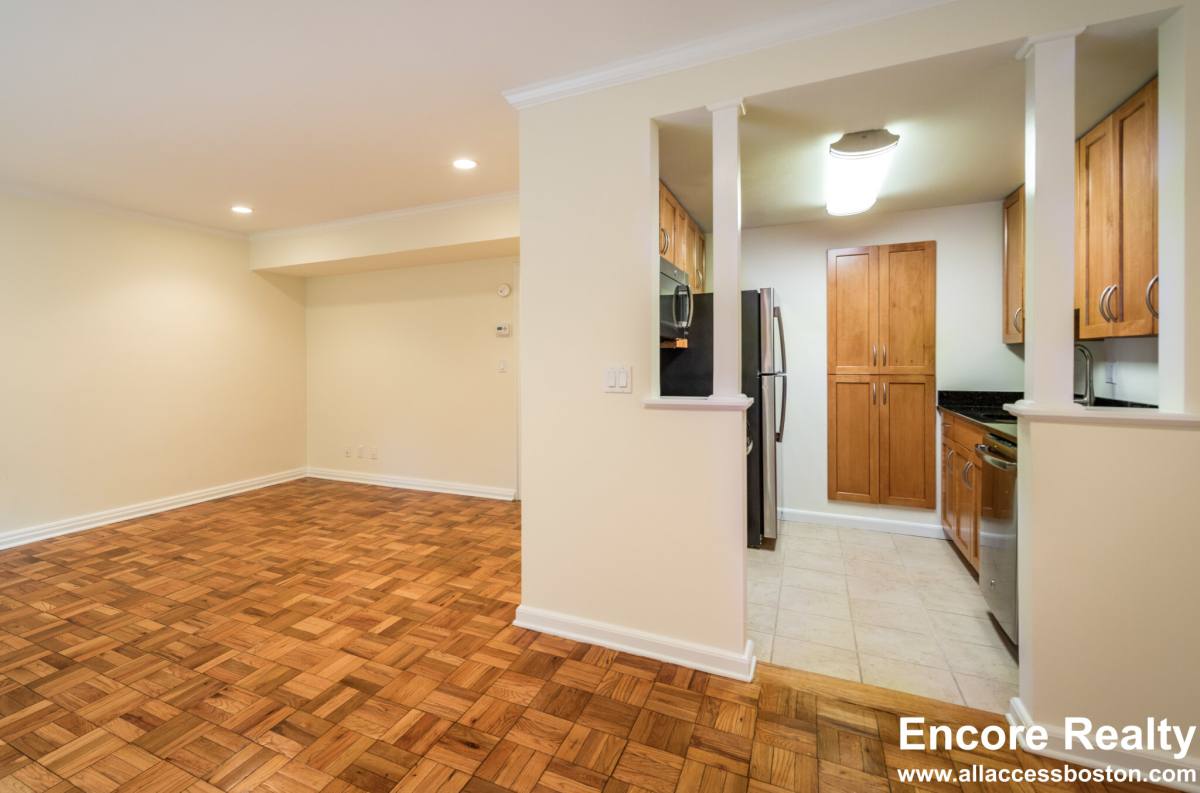 Apartment for rent at 128 Thornton Rd #T-128, Chestnut Hill, MA 02467