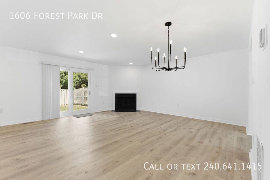 Townhouse for rent at 1606 Forest Park Dr, District Heights, MD 20747