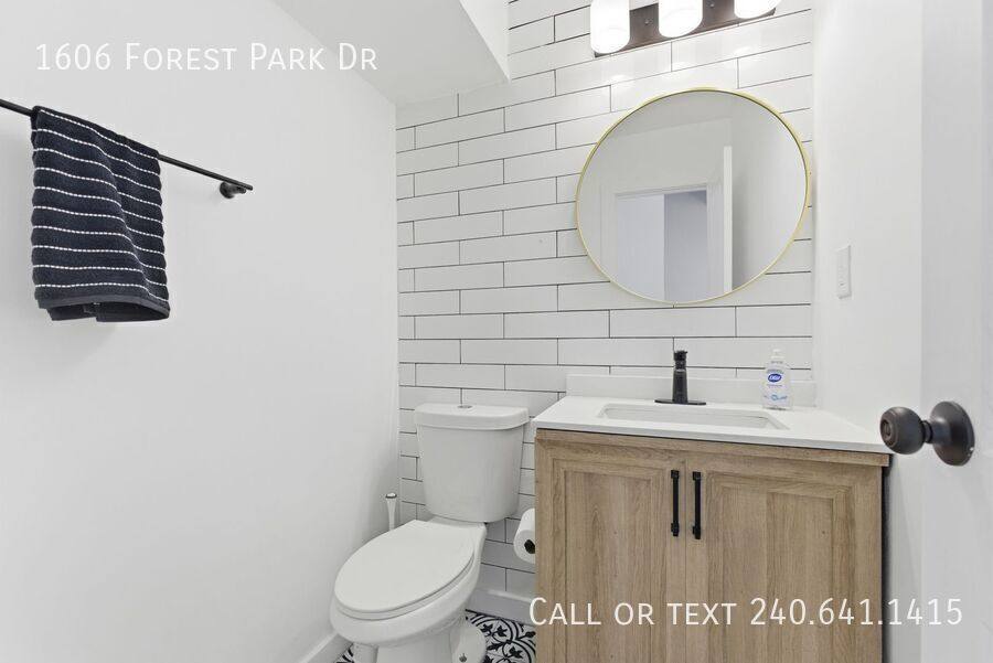 Townhouse for rent at 1606 Forest Park Dr, District Heights, MD 20747