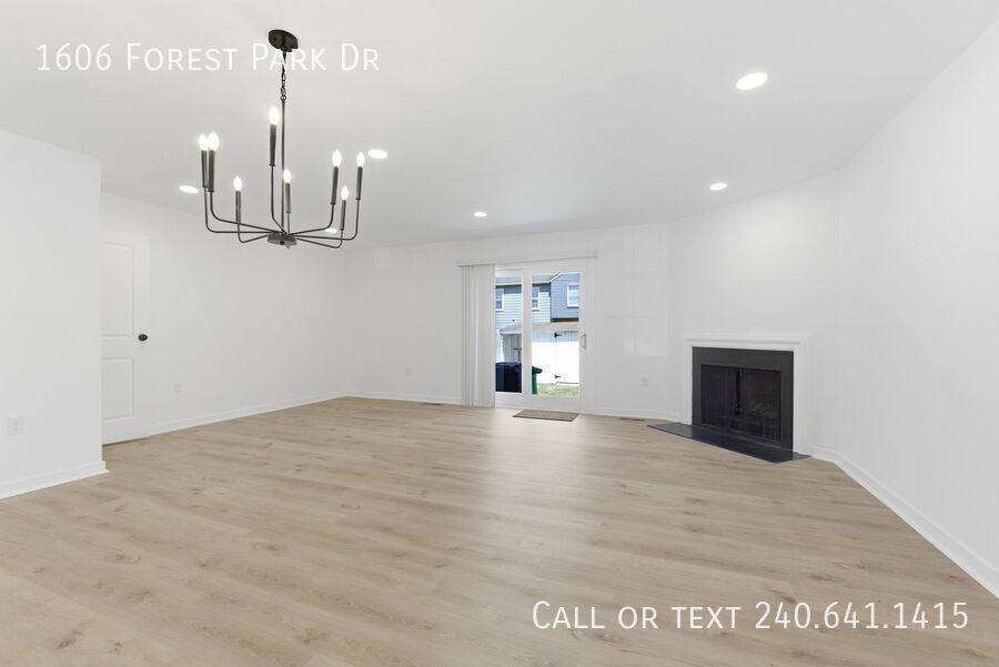 Townhouse for rent at 1606 Forest Park Dr, District Heights, MD 20747