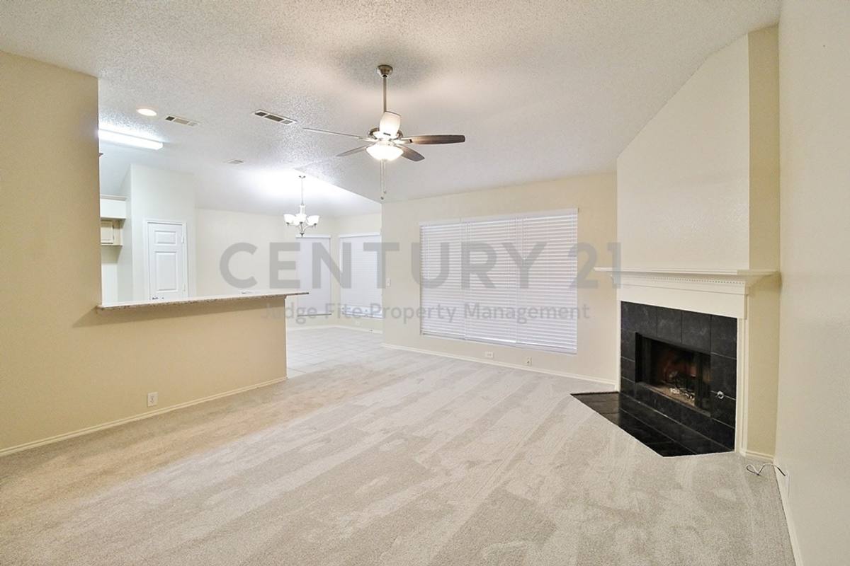 House for rent at 210 Ridgecrest Dr, Cedar Hill, TX 75104