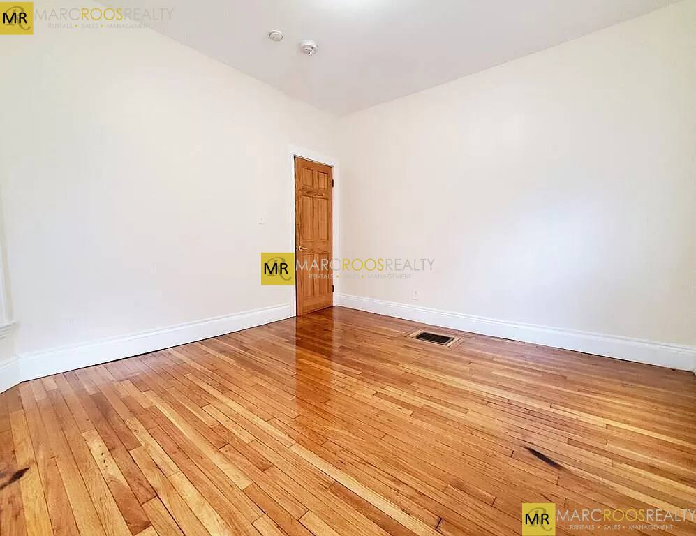 House for rent at 185 Beacon St #1, Somerville, MA 02143