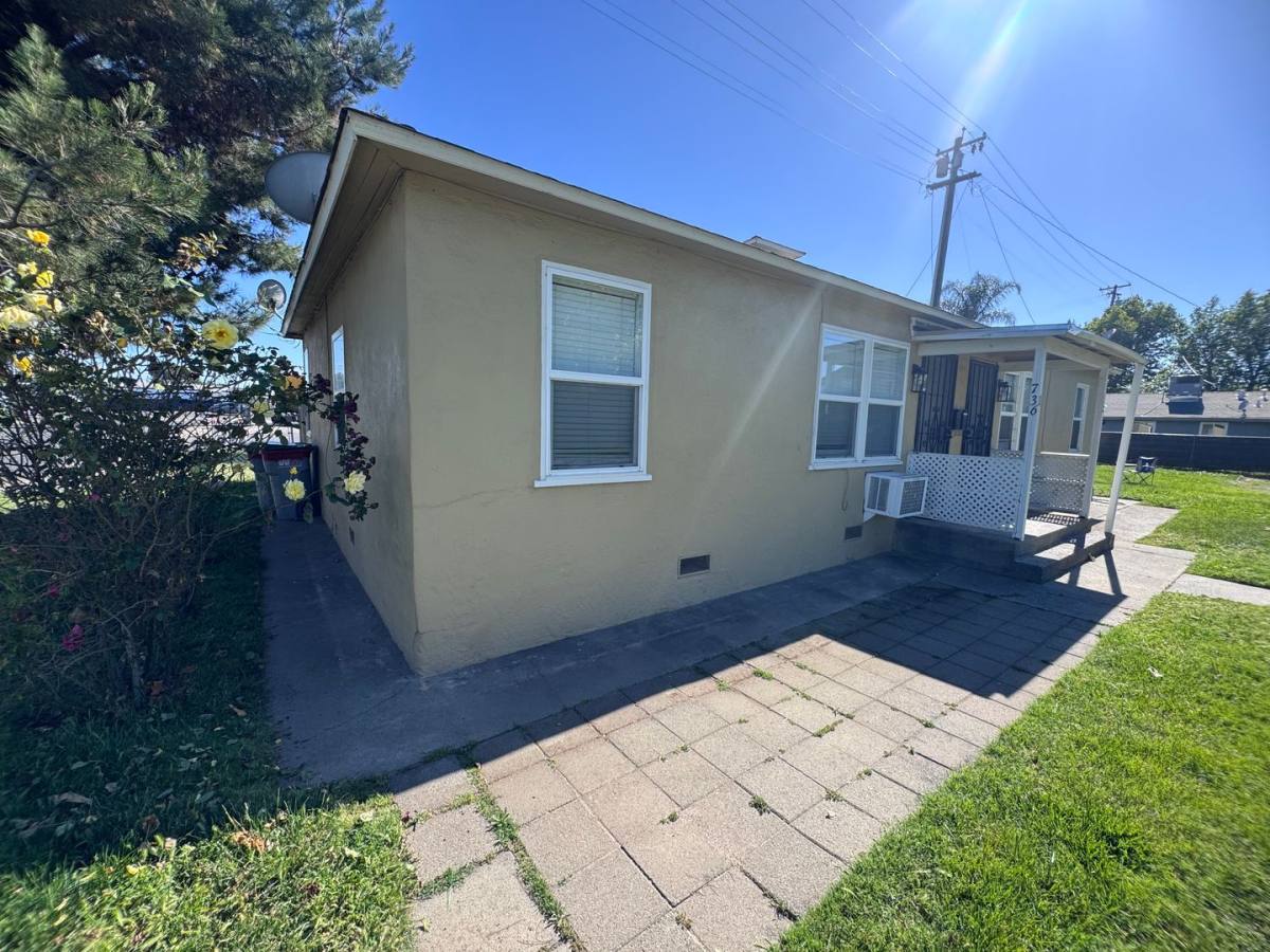 Apartment for rent at 736 Cedar St, West Sacramento, CA 95691