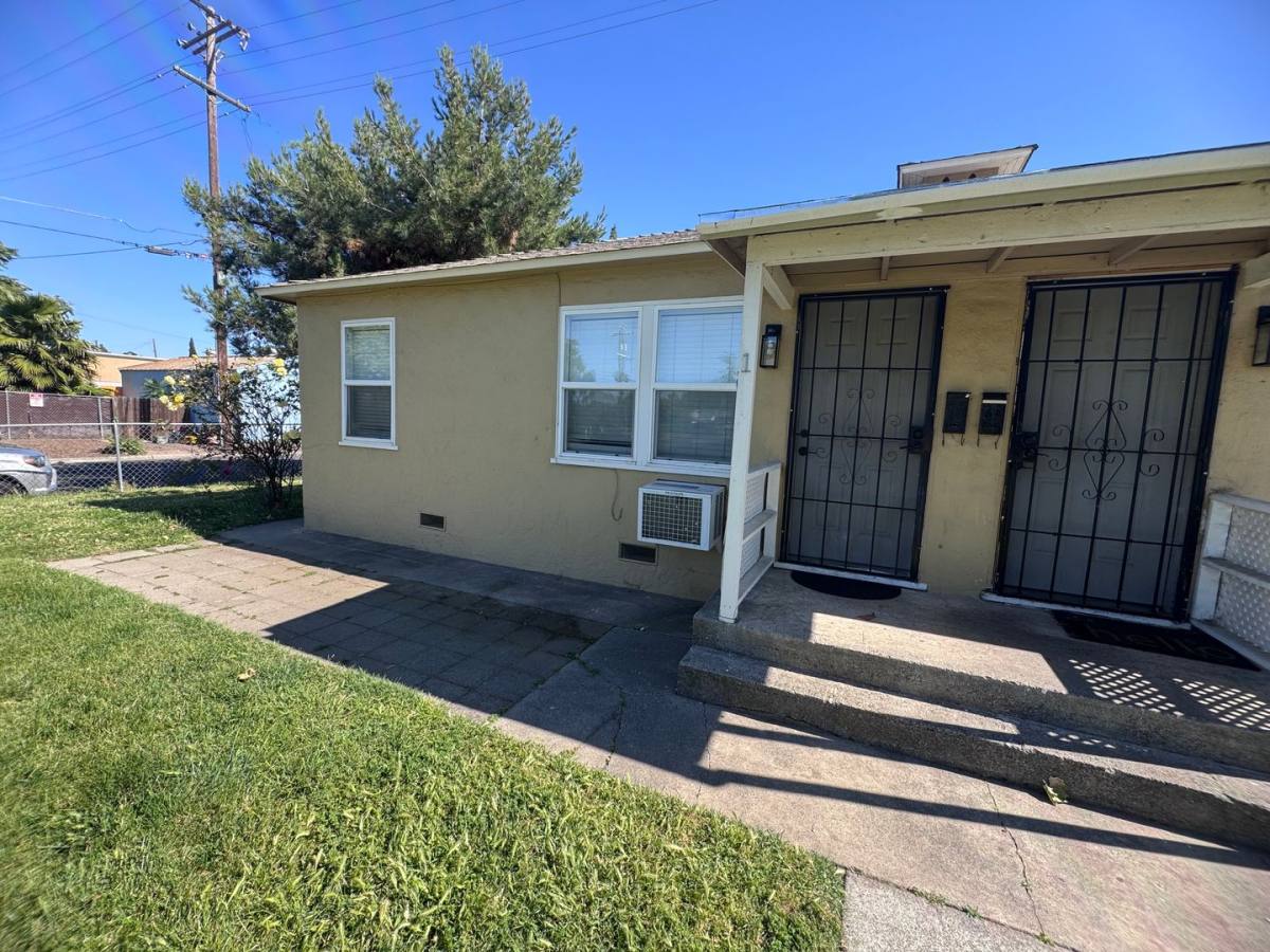 Apartment for rent at 736 Cedar St, West Sacramento, CA 95691