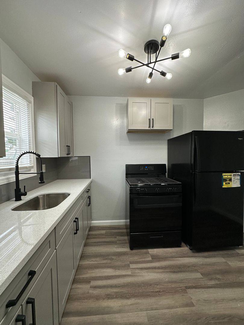 Apartment for rent at 736 Cedar St, West Sacramento, CA 95691