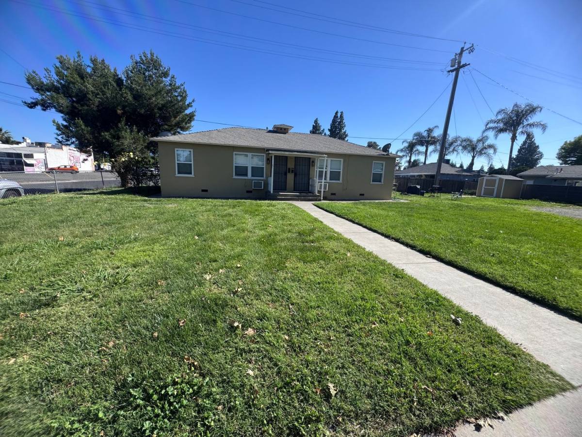 Apartment for rent at 736 Cedar St, West Sacramento, CA 95691