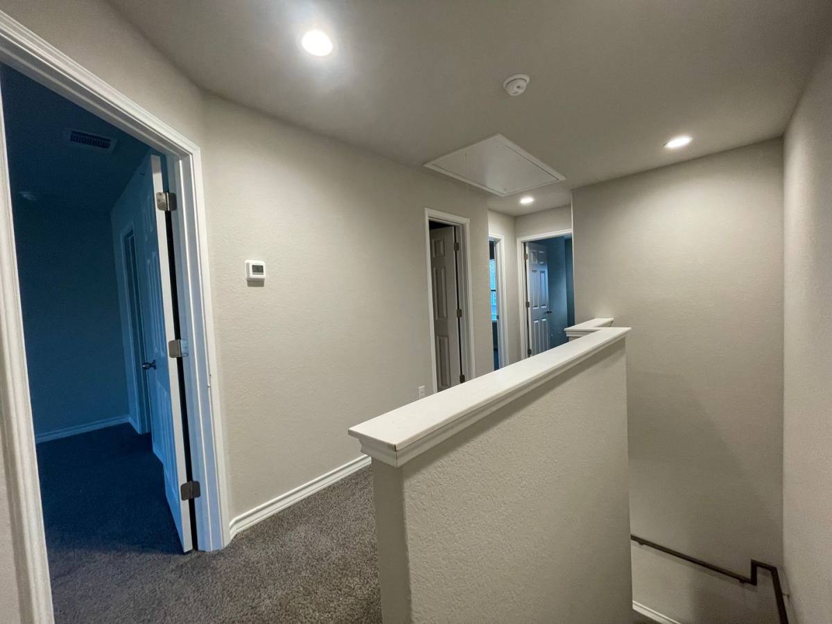 Townhouse for rent at 16914 Showdown Path #2, Schertz, TX 78154