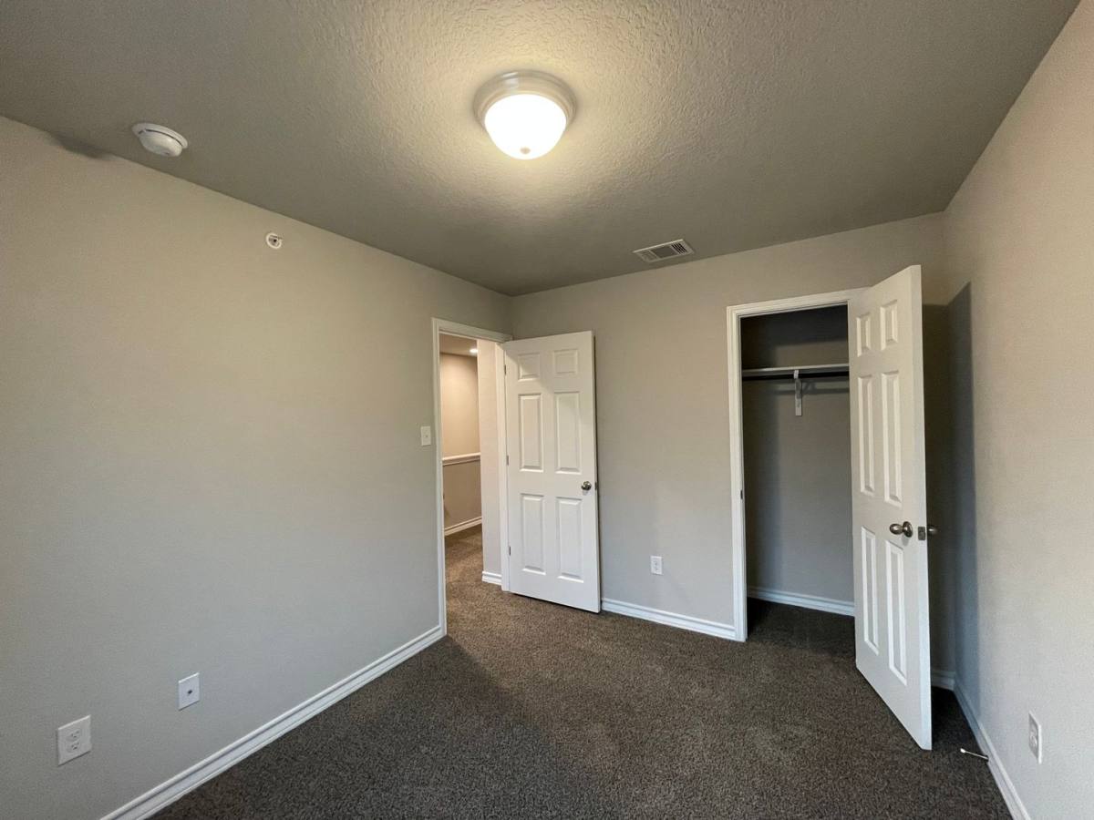 Townhouse for rent at 16914 Showdown Path #2, Schertz, TX 78154