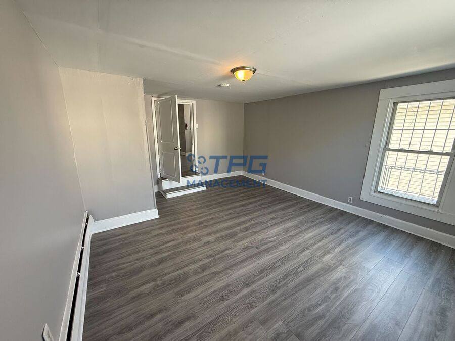 Apartment for rent at 96 Summer Ave #2, Newark, NJ 07104
