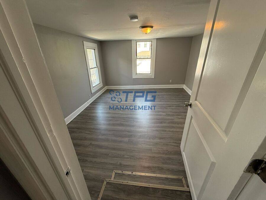 Apartment for rent at 96 Summer Ave #2, Newark, NJ 07104