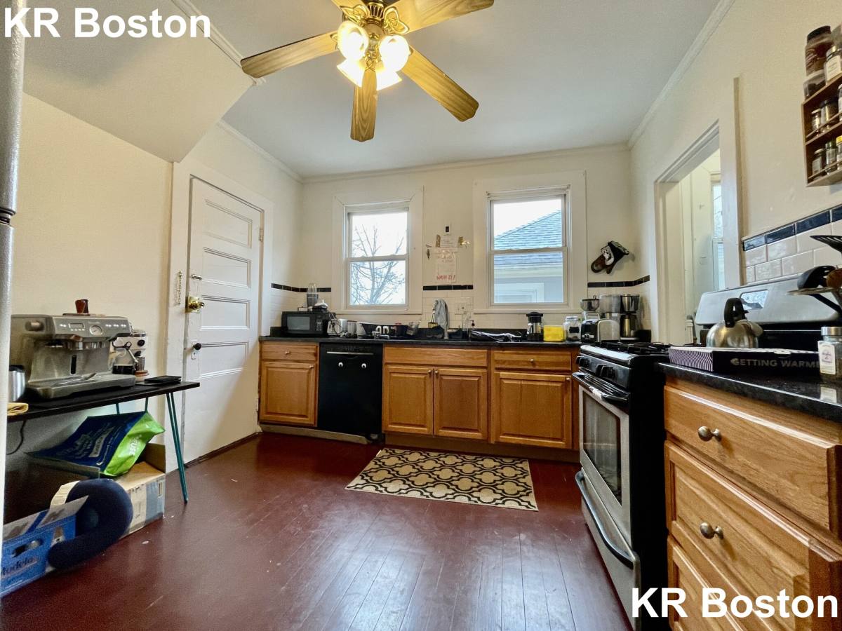 Townhouse for rent at 33 Imrie Rd, Allston, MA 02134