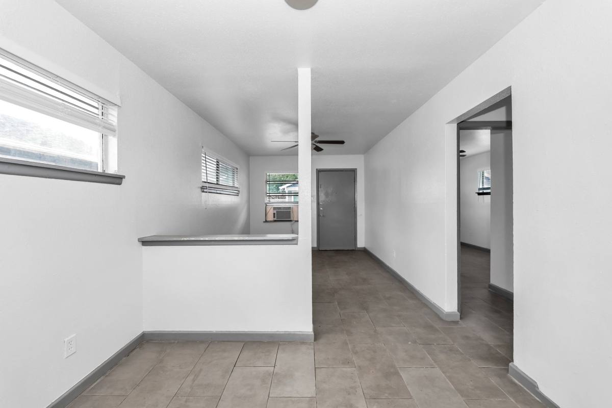 Apartment for rent at 4203 Hirsch Rd, Houston, TX 77026