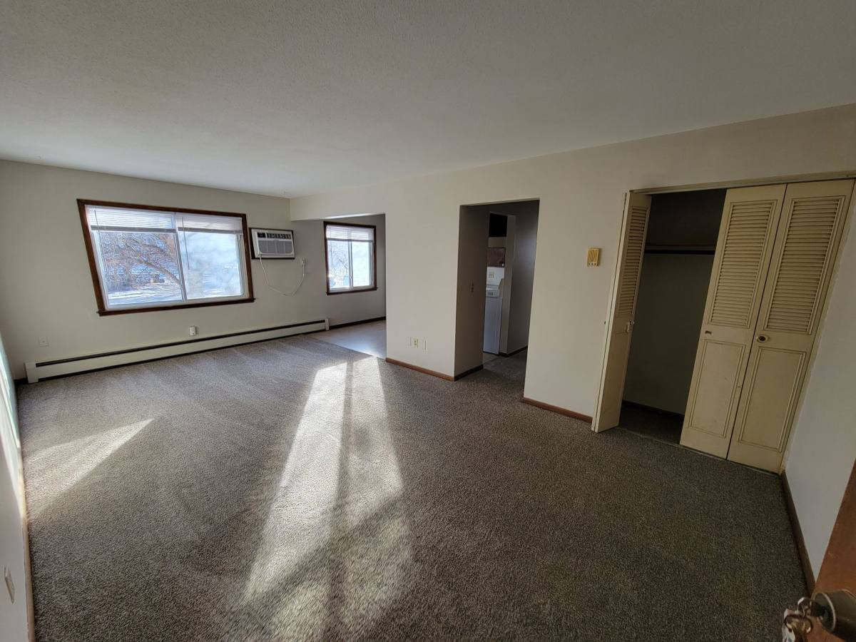Apartment for rent at 321 S Harrison St, Shakopee, MN 55379