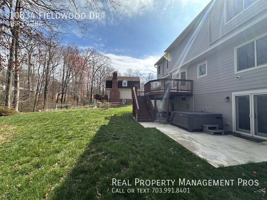 House for rent at 10834 Fieldwood Dr, Fairfax, VA 22030