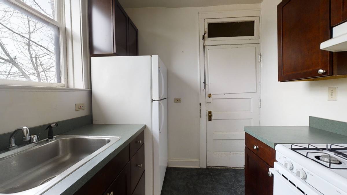 Apartment for rent at 822 Reba #2N, Evanston, IL 60202