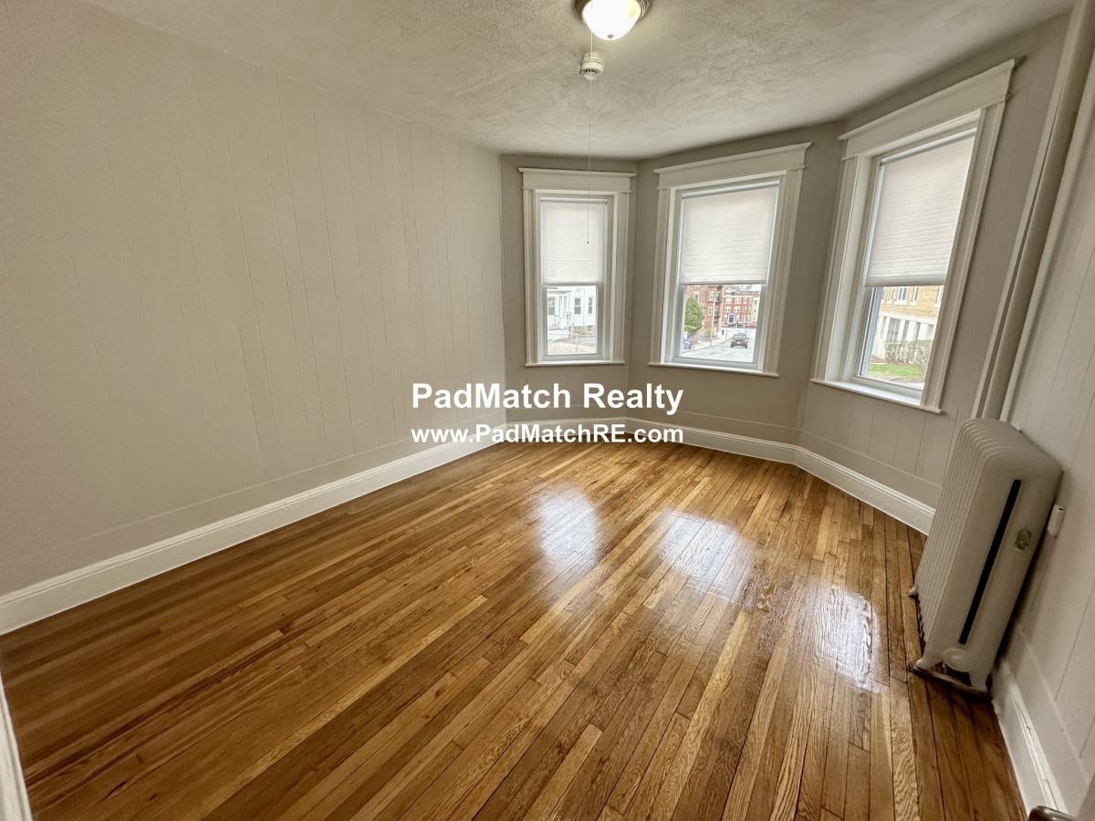Apartment for rent at 217 Kelton St #1, Allston, MA 02134