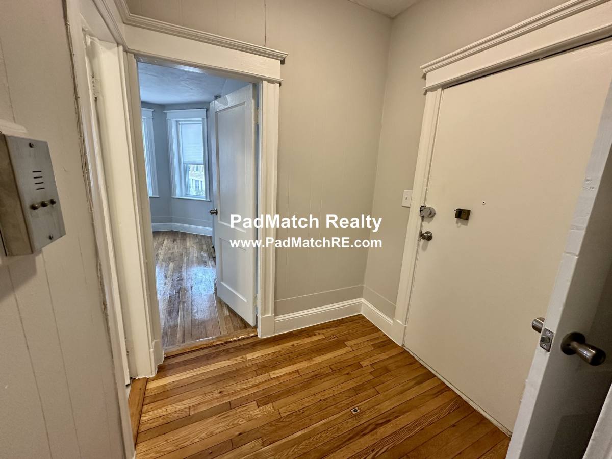 Apartment for rent at 217 Kelton St #1, Allston, MA 02134