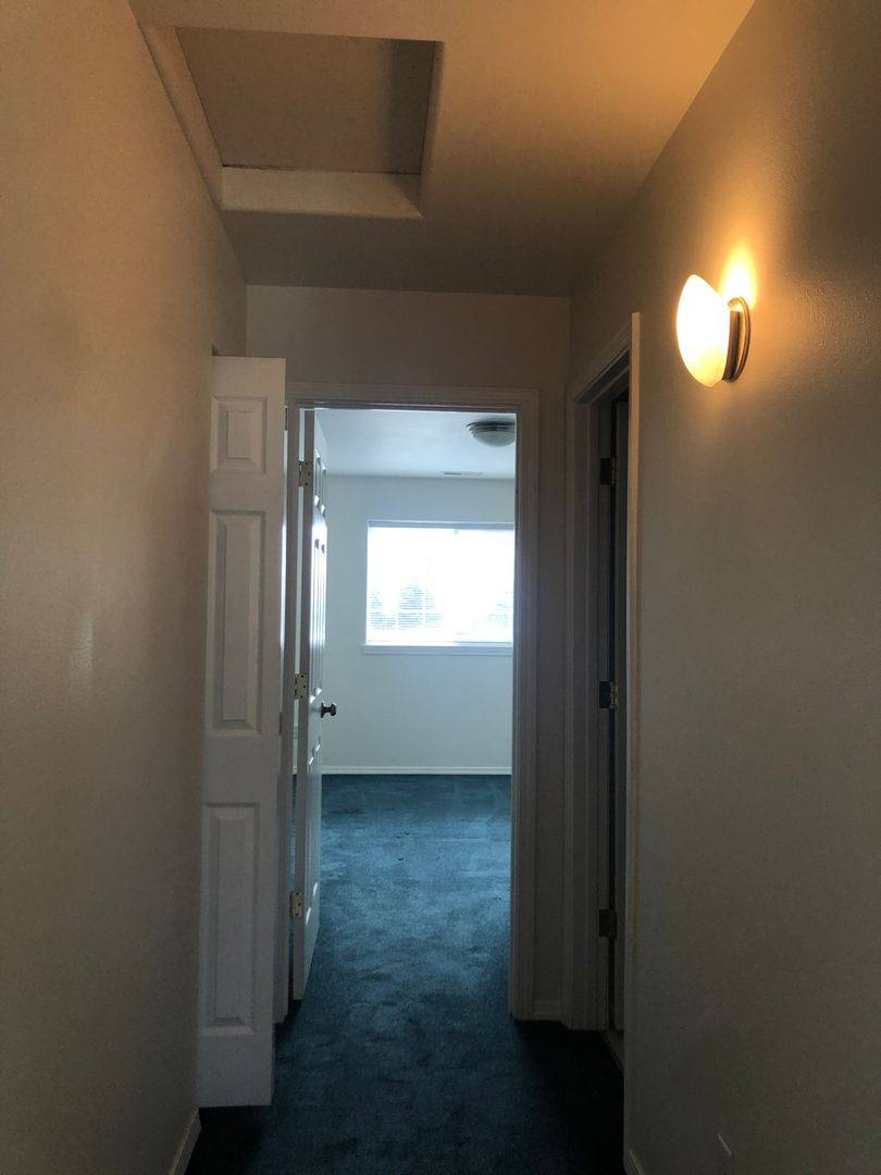 Townhouse for rent at 220 14th St, Blaine, WA 98230