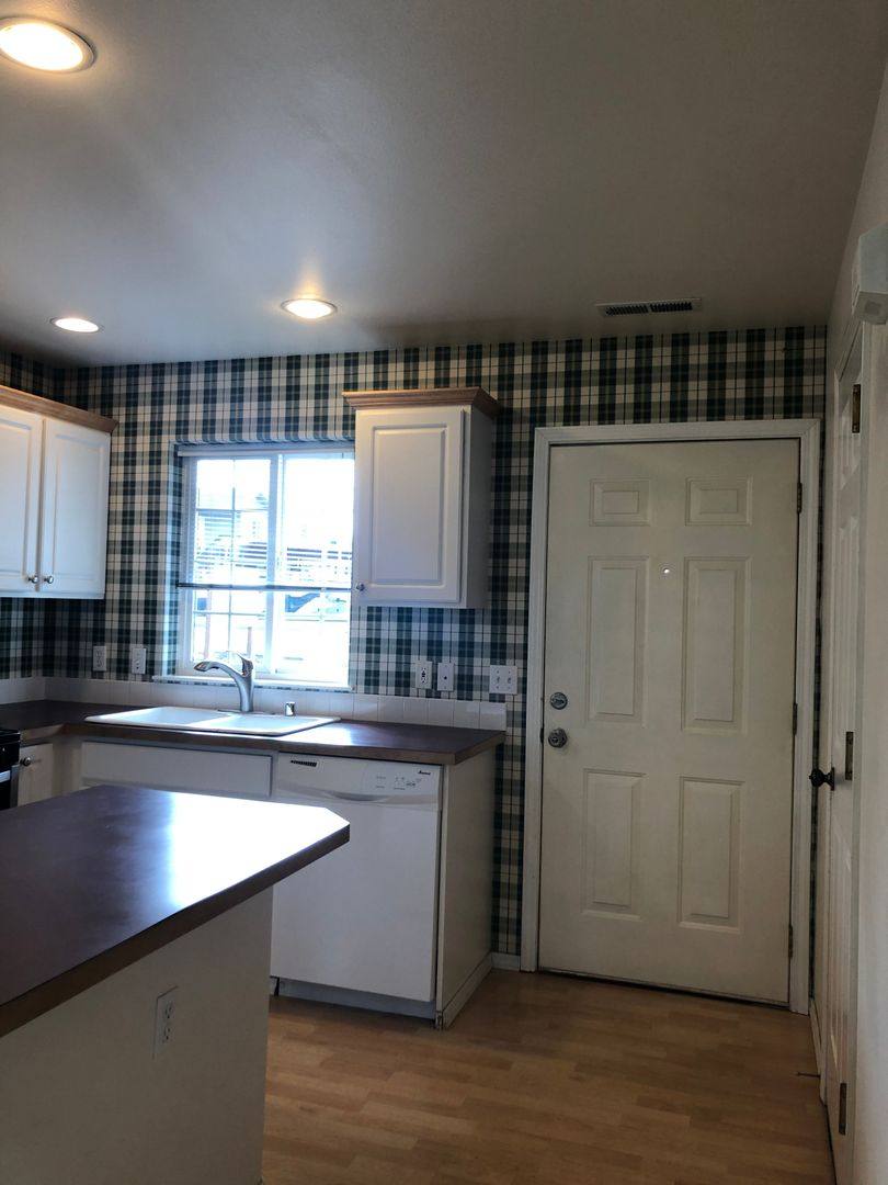 Townhouse for rent at 220 14th St, Blaine, WA 98230