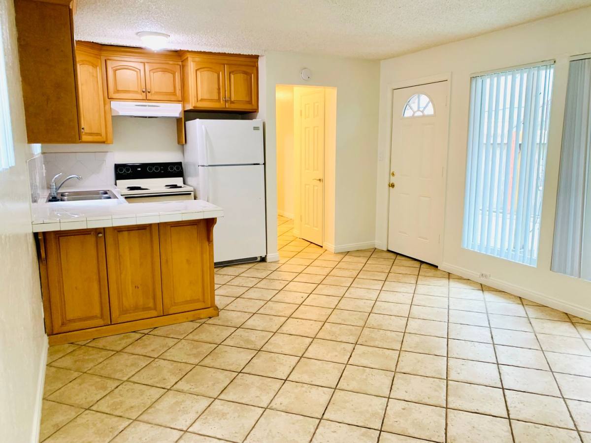 Apartment for rent at 825-827 San Fernando Place, San Diego, CA 92109