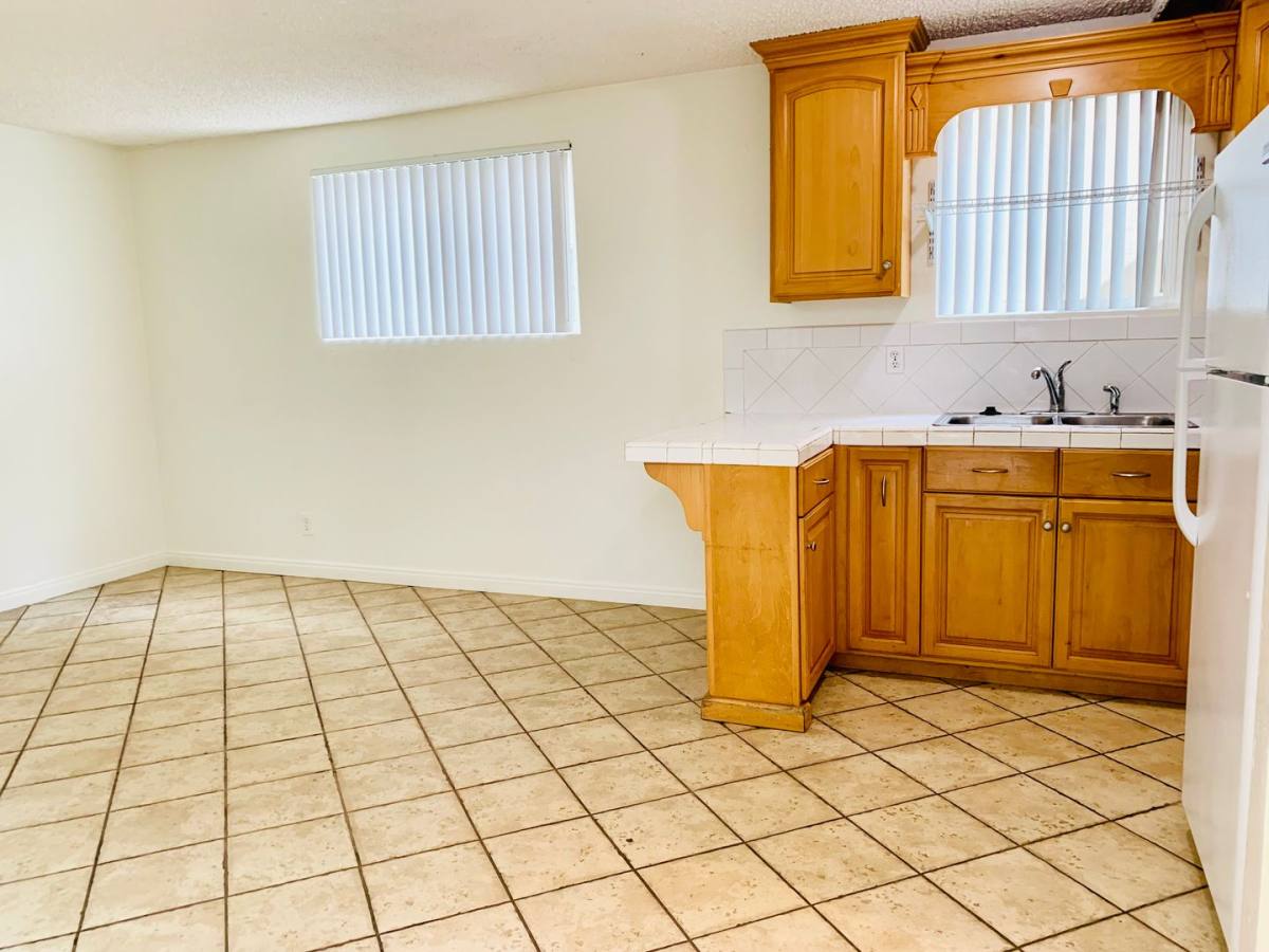 Apartment for rent at 825-827 San Fernando Place, San Diego, CA 92109