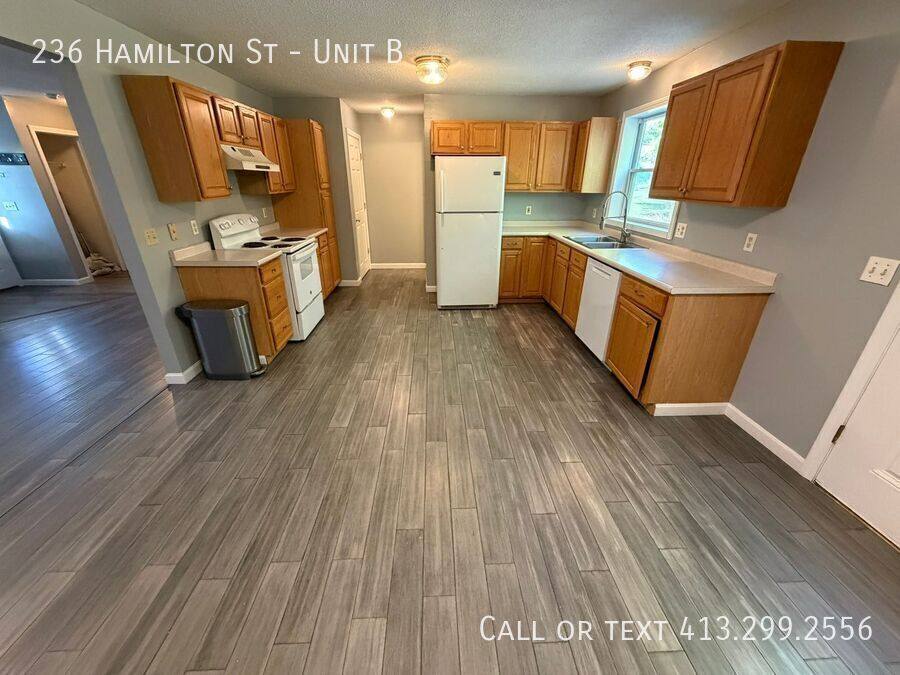 Townhouse for rent at 236 Hamilton St #B, Belchertown, MA 01007