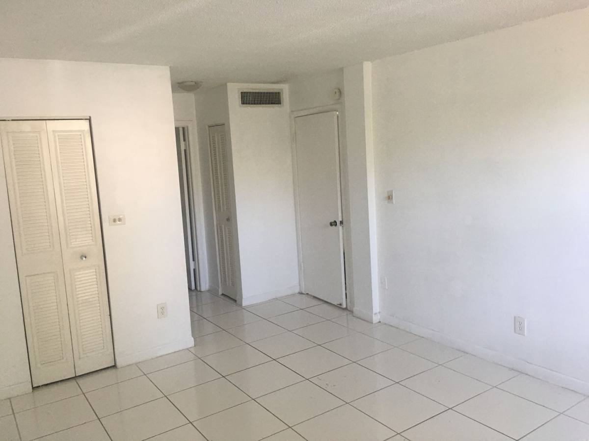 Condo for rent at 14301 SW 88 St #B-112, Miami, FL 33186