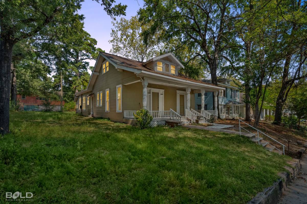 House for rent at 546 Dalzell St, Shreveport, LA 71104