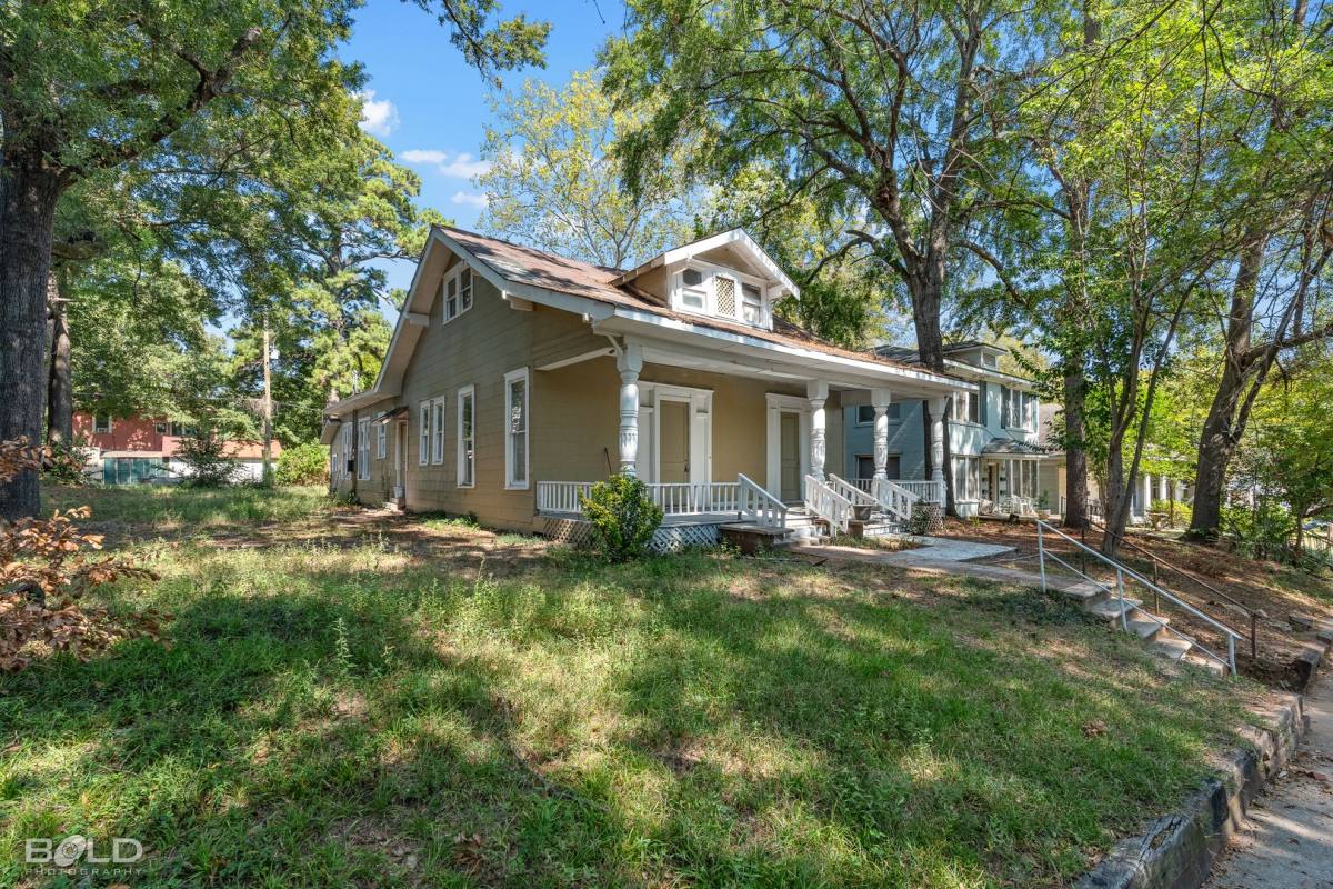 House for rent at 546 Dalzell St, Shreveport, LA 71104