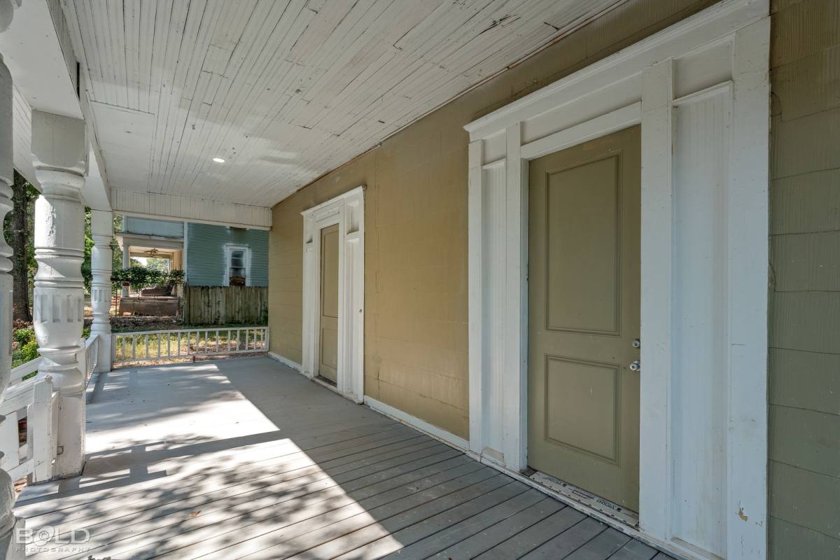 House for rent at 546 Dalzell St, Shreveport, LA 71104