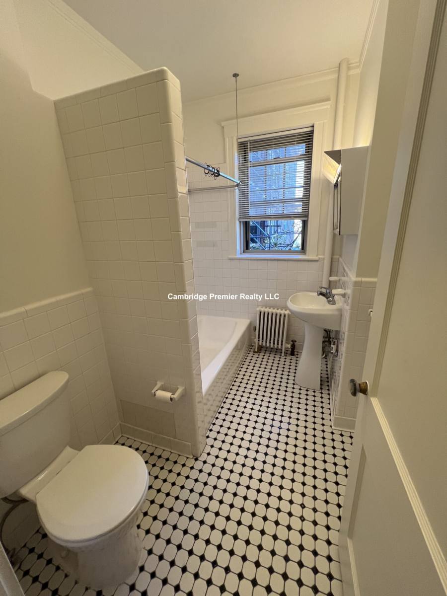 Apartment for rent at 3 Concord Ave #34, Cambridge, MA 02139