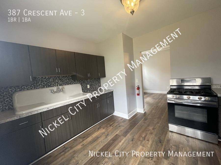Apartment for rent at 387 Crescent Ave #3, Buffalo, NY 14214
