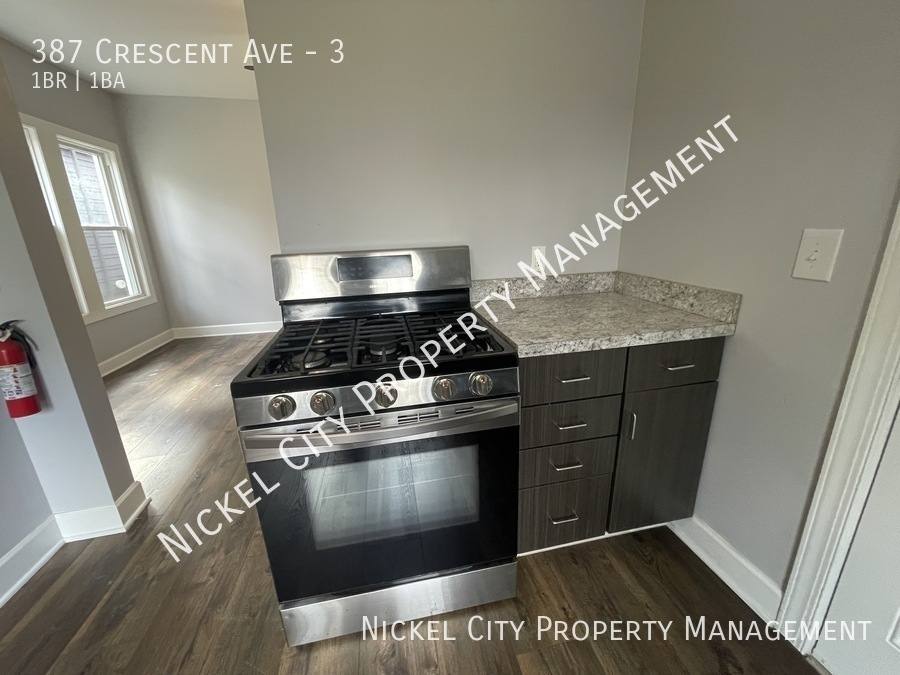 Apartment for rent at 387 Crescent Ave #3, Buffalo, NY 14214