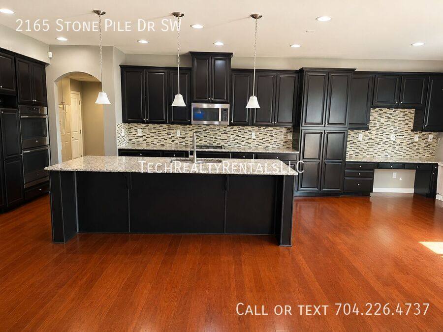 House for rent at 2165 Stone Pile Dr SW, Concord, NC 28025