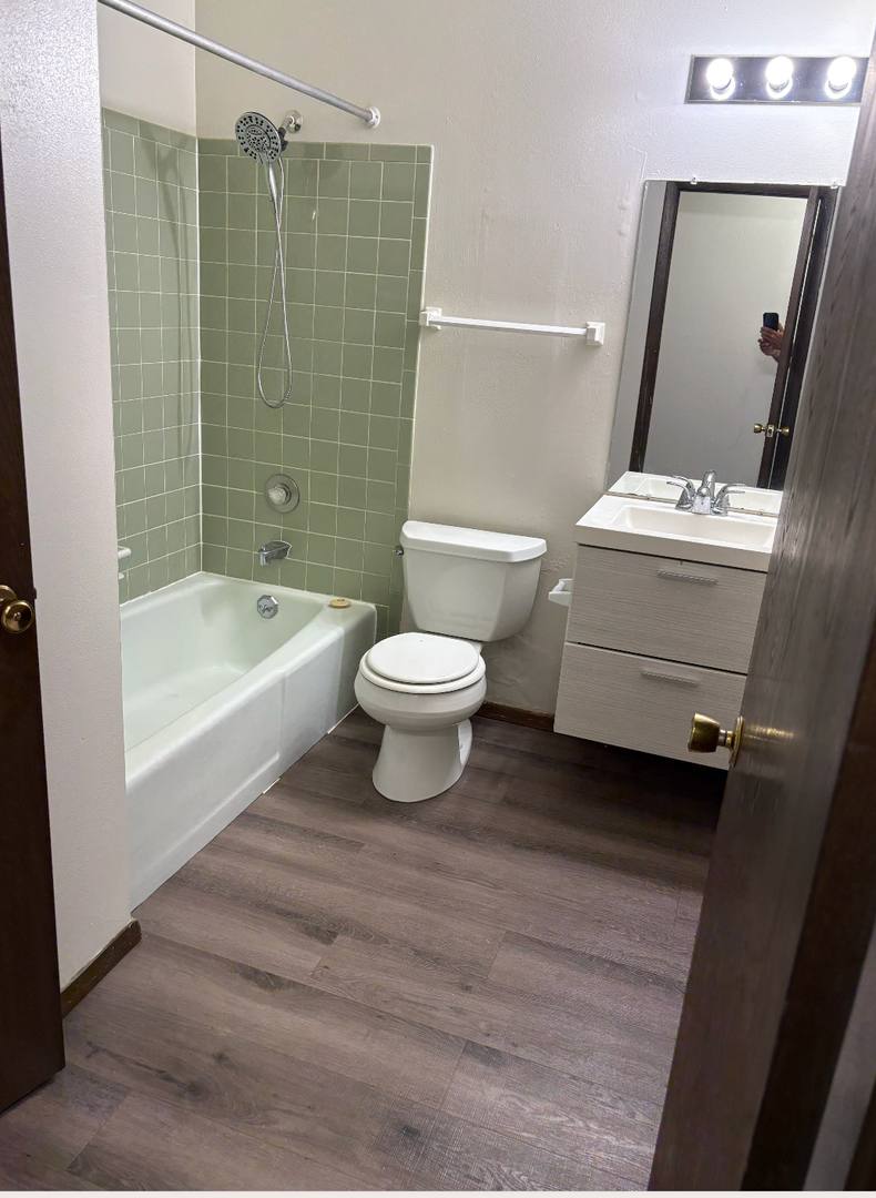 Apartment for rent at 111-117 Hospital Dr, Watertown, WI 53098