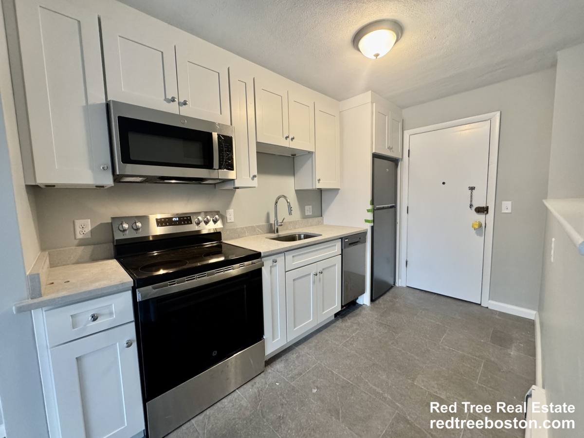 Apartment for rent at 97 Spring St #B7, West Roxbury, MA 02132