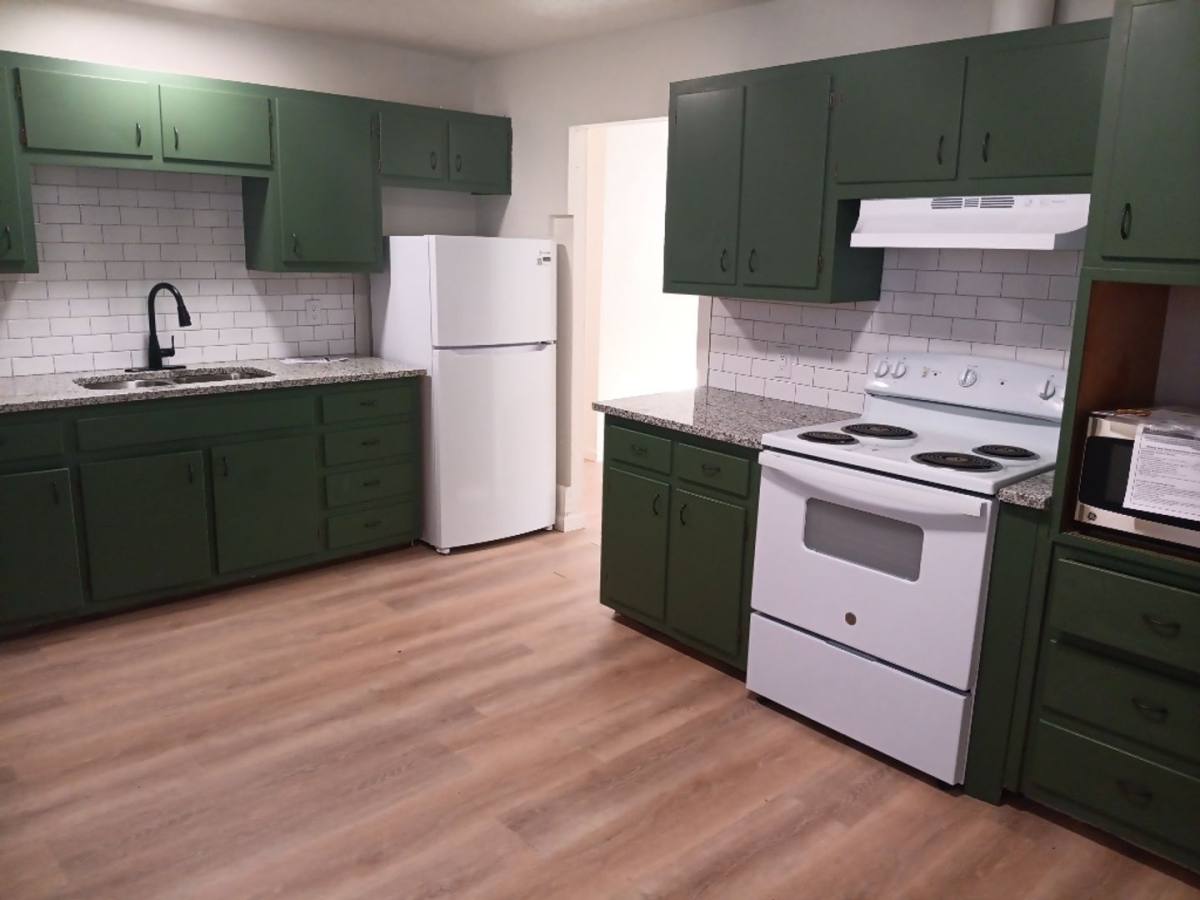 House for rent at 420 Rhode Island St SE, Albuquerque, NM 87108