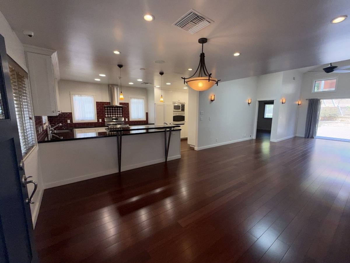 House for rent at 2746 N Kenneth Rd, Burbank, CA 91504